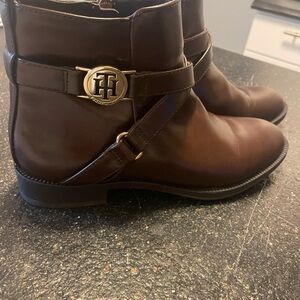 Tommy Hilfiger Chocolate Brown Boots with Gold Accent